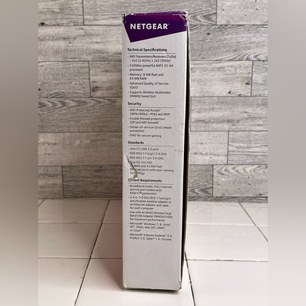 NETGEAR N600 DUAL BAND WI-FI ROUTER MODEL WNDR3400 - Picture 2 of 12
